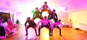 EVG garçon danse chorégraphie animation fun originale cours